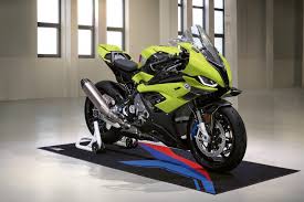 BMW M 1000 RR full specifications